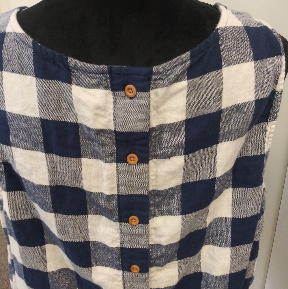 Shirt - Picture 4 of 4